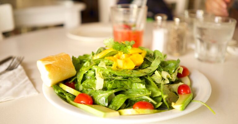 découvrez les bienfaits du spinach, une plante riche en nutriments, idéale pour une alimentation saine. apprenez à l'intégrer dans vos recettes et à profiter de ses propriétés nutritionnelles exceptionnelles.