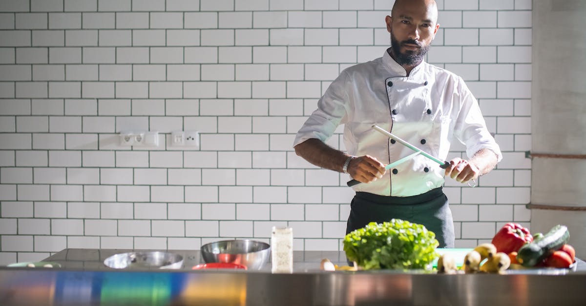 découvrez des conseils et des idées de préparation pour cuisiner le zucchini, ce légume polyvalent et délicieux. apprenez à l'incorporer dans vos plats, que ce soit en gratin, sauté, ou en spirales, pour une alimentation saine et savoureuse.