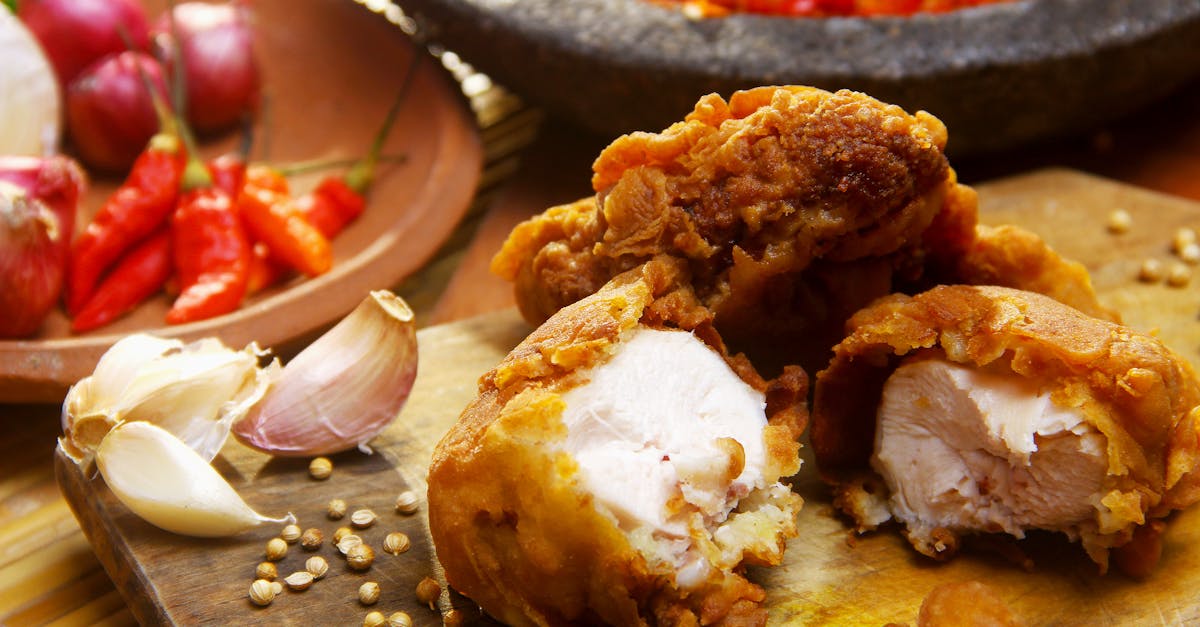 découvrez des recettes savoureuses et variées à base de poulet, ainsi que des conseils de cuisson pour un repas délicieux. apprenez à préparer des plats de poulet qui raviront vos papilles et celles de vos proches.