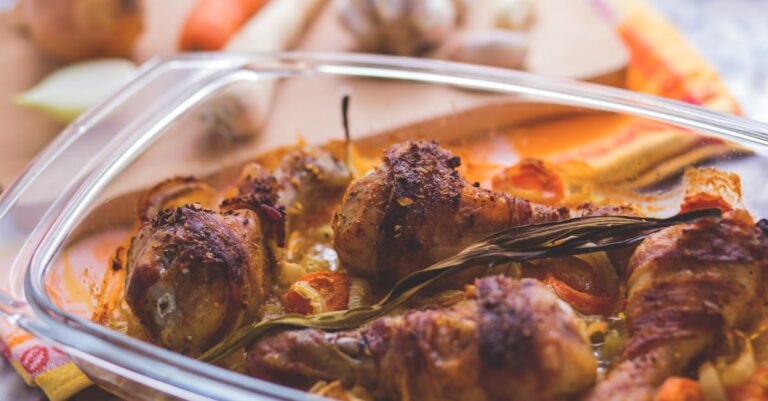 découvrez des recettes délicieuses et faciles à préparer avec des cuisses de poulet. des plats savoureux qui peuvent être grillés, rôtis ou cuisinés à la perfection, idéals pour un dîner en famille ou une soirée entre amis.