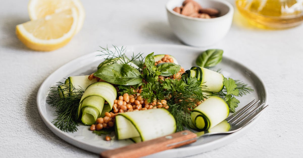 découvrez notre délicieuse recette de salade de lentilles, parfaite pour un repas sain, équilibré et riche en protéines. facile à préparer, cette salade colorée ravira vos papilles !