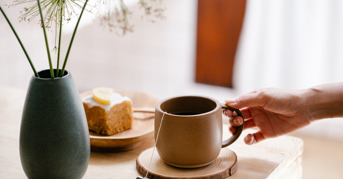 découvrez la recette simple et rapide du mug cake, le gâteau individuel prêt en quelques minutes au micro-ondes. idéal pour une pause gourmande improvisée !