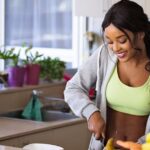 découvrez notre délicieuse recette de muffins aux poires, moelleux et parfumés, parfaits pour le petit-déjeuner ou le goûter. faciles à préparer, ces muffins raviront petits et grands !