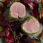 découvrez la recette délicieuse du filet mignon de porc, tendre et juteux, parfait pour un dîner en famille ou entre amis. apprenez à le cuisiner avec des astuces savoureuses et des ingrédients simples pour sublimer ce plat.