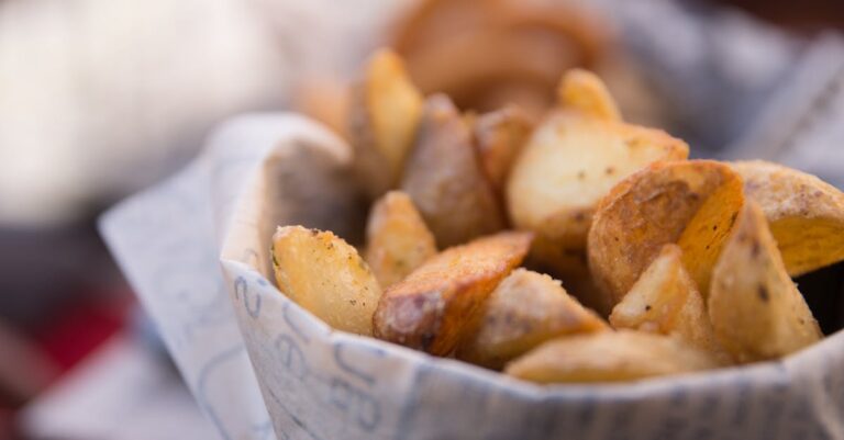 découvrez tout sur les potatoes : recettes faciles, conseils de cuisson et idées pour savourer ces délicieuses pommes de terre croustillantes à la maison.