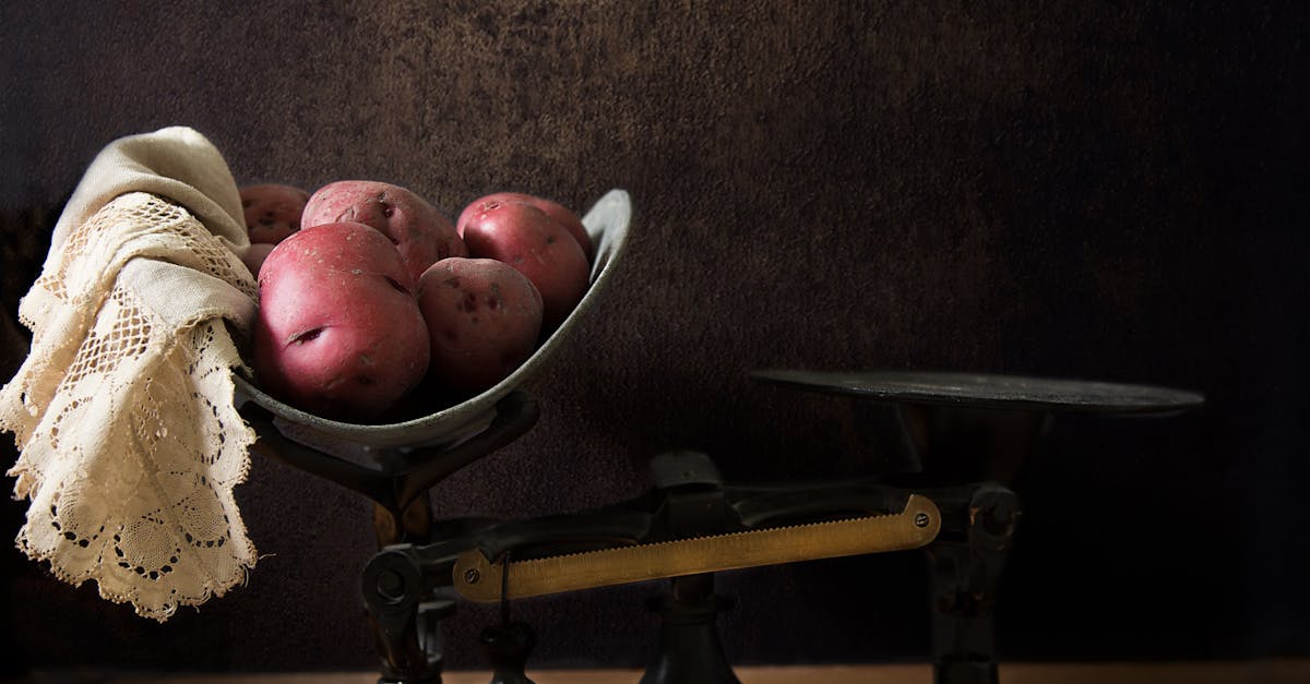 découvrez notre recette facile de pommes de terre sautées : des rondelles dorées et croustillantes, assaisonnées à la perfection, idéales en accompagnement de tous vos plats.