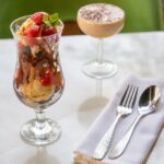 savourez une crème glacée fraise-banane onctueuse et rafraîchissante. une glace maison gourmande au bon goût de fruits, parfaite pour l’été et facile à préparer chez vous.