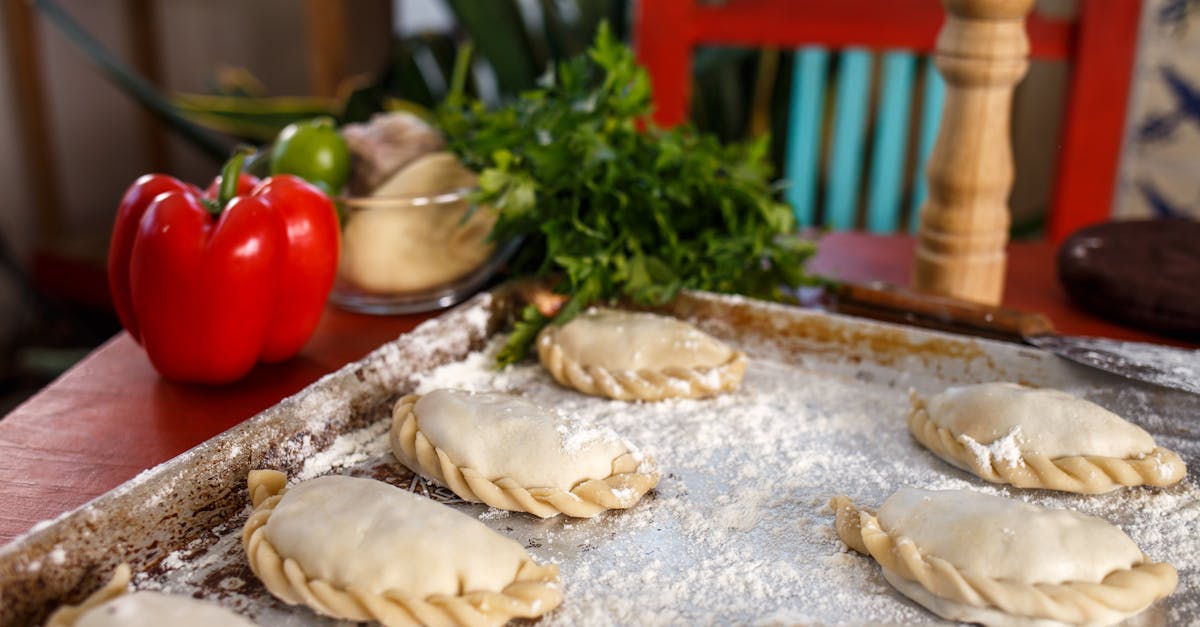 découvrez notre délicieuse recette de courgettes farcies, un plat savoureux et nutritif, parfait pour vos dîners. faciles à préparer et personnalisables selon vos envies, ces courgettes garnies séduiront toute la famille !