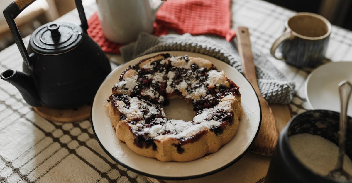 découvrez notre délicieuse recette de gâteau à la vanille, moelleux et savoureux, parfaite pour toutes les occasions. simple à réaliser, ce cake ravira petits et grands avec son parfum irrésistible.