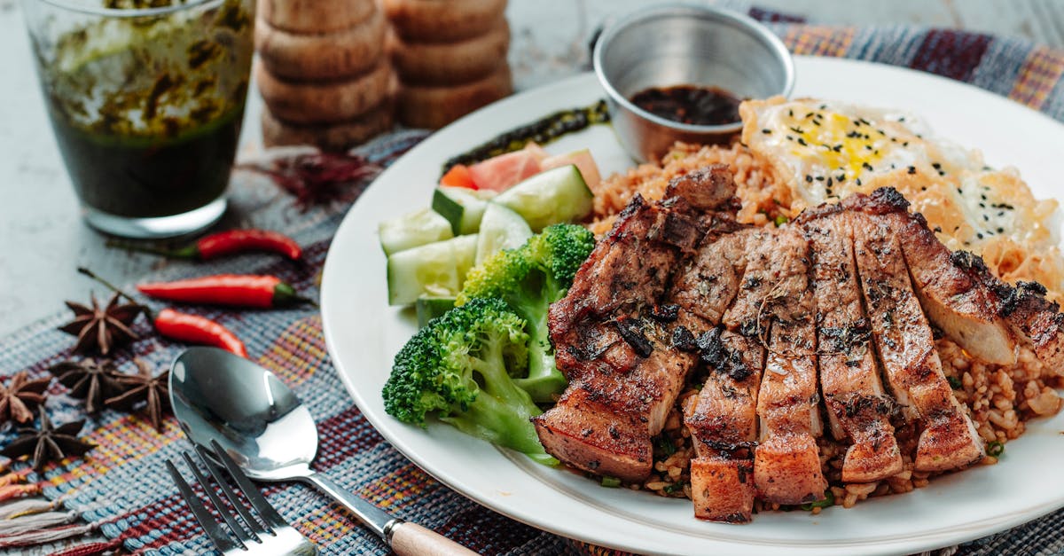 découvrez tout sur la sauce algérienne : une sauce savoureuse et relevée, idéale pour accompagner vos frites, sandwichs ou grillades. recette, ingrédients et astuces pour la réussir chez vous !