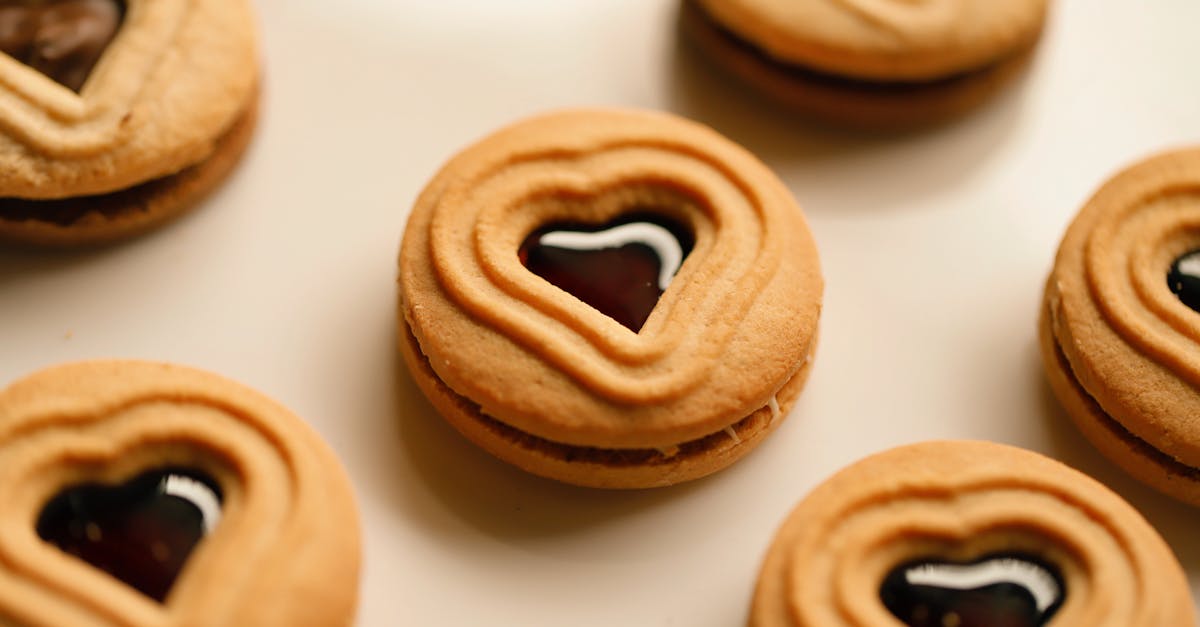 découvrez le plaisir d’un buttery cookie : un biscuit fondant au bon goût de beurre, doré et croustillant à l’extérieur, parfait pour accompagner vos pauses gourmandes.