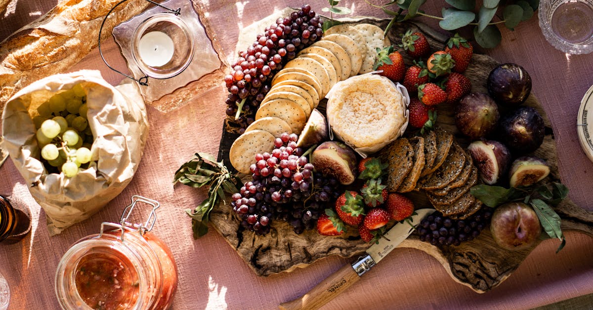 découvrez la recette des gougères au fromage, de savoureuses bouchées dorées et aérées, parfaites à l’apéritif ou en entrée. faciles à préparer, elles raviront tous les amateurs de fromage !
