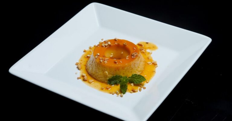 découvrez une délicieuse recette de flan au chocolat, un dessert crémeux et fondant qui ravira petits et grands. facile à préparer, parfait pour terminer un repas sur une note gourmande.
