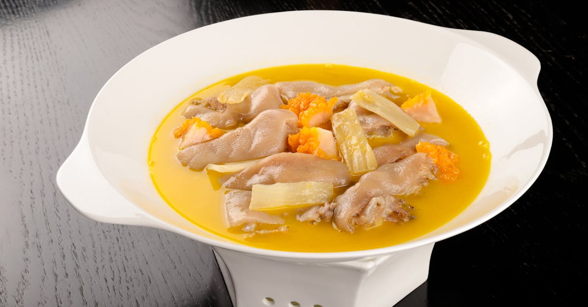 découvrez une délicieuse soupe onctueuse aux carottes et pommes de terre, facile à préparer, parfaite pour un repas sain et réconfortant. profitez d'une saveur douce et crémeuse, idéale pour toute la famille.