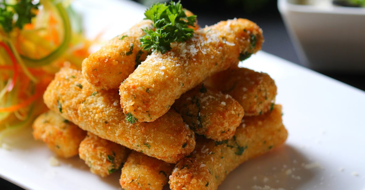 découvrez comment préparer des courgettes croustillantes au four ou à la poêle. une recette facile, saine et savoureuse pour des amuse-bouches ou un accompagnement irrésistible !