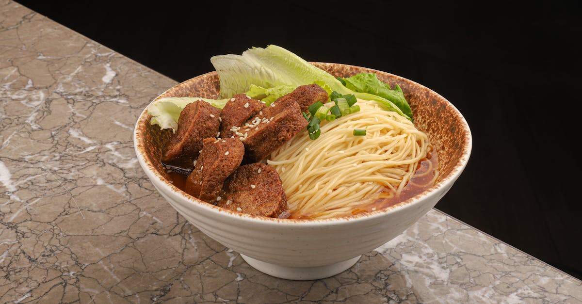 découvrez notre délicieuse recette de soupe à la laitue, une entrée légère et savoureuse parfaite pour un repas équilibré. facile à préparer avec des ingrédients frais !