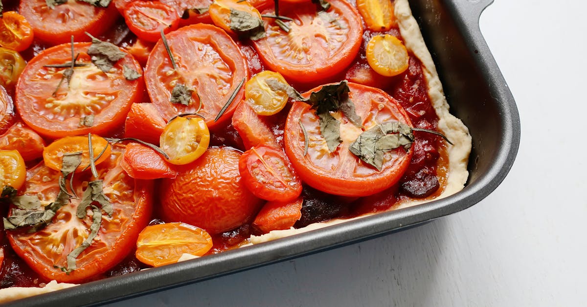 découvrez notre délicieuse tarte à la tomate, une recette simple et savoureuse à base de tomates fraîches, idéale pour un repas léger ou en entrée gourmande.