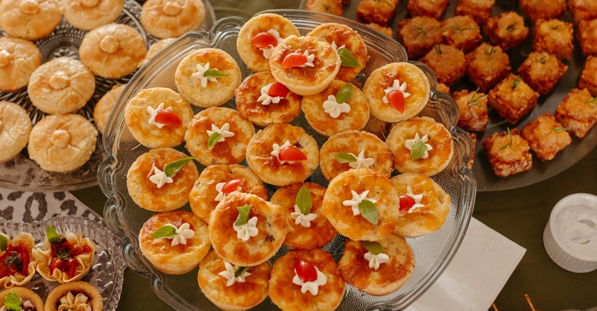 découvrez notre délicieuse recette de tarte à la tomate, facile et rapide à préparer. parfaite pour un repas d'été, cette tarte gourmande allie tomates fraîches, herbes et pâte croustillante pour un résultat savoureux.