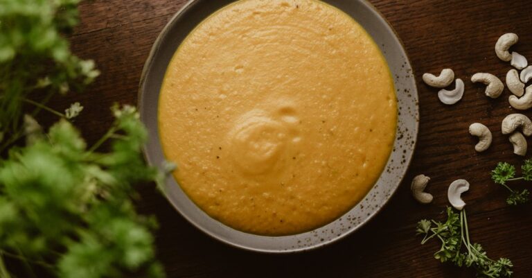 découvrez nos meilleures recettes de soupes d'hiver, faciles et réconfortantes, parfaites pour affronter le froid avec gourmandise. idéales pour des repas chaleureux et savoureux !