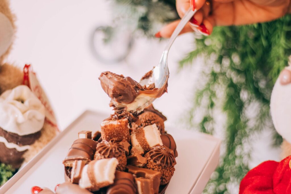 Offrez-vous des friandises au chocolat faites maison avec un thème festif de Pâques, parfaites pour célébrer.